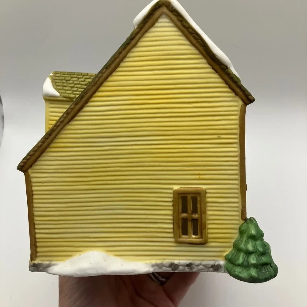 Dept 56 Heritage Village Collection‎ New England Livery Stable Boot Shop 6530-7